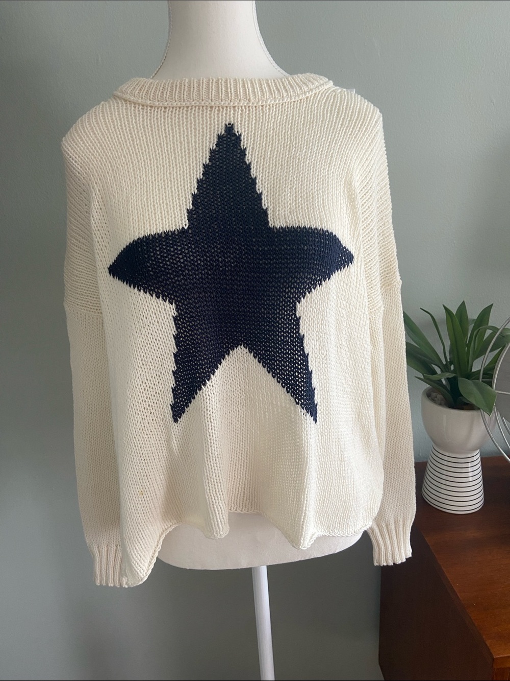 Wooden Ships Cream Knit Sweater with Navy Star NWOT